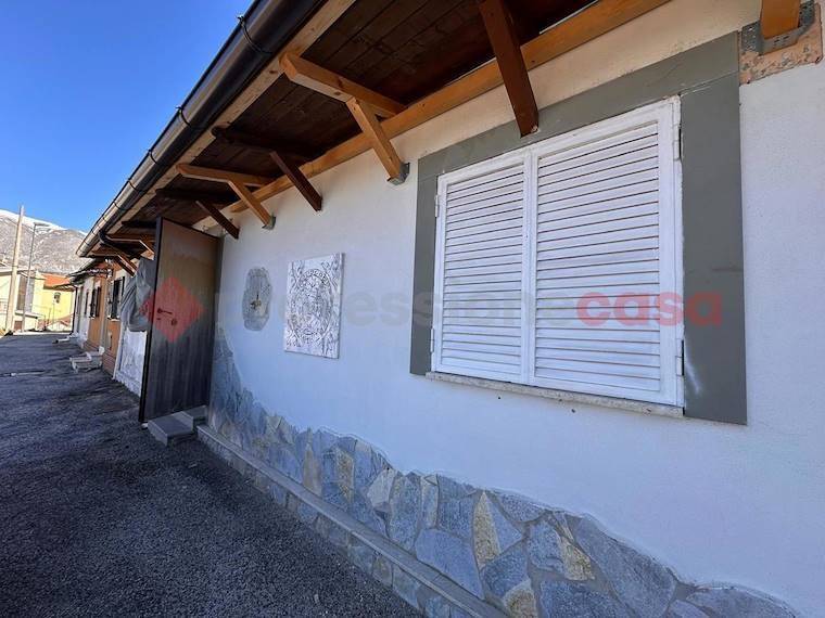 casa indipendente in vendita ad Avezzano