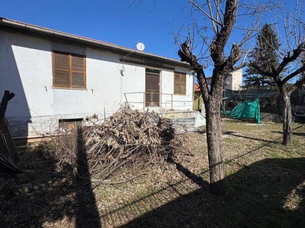 casa indipendente in vendita ad Avezzano