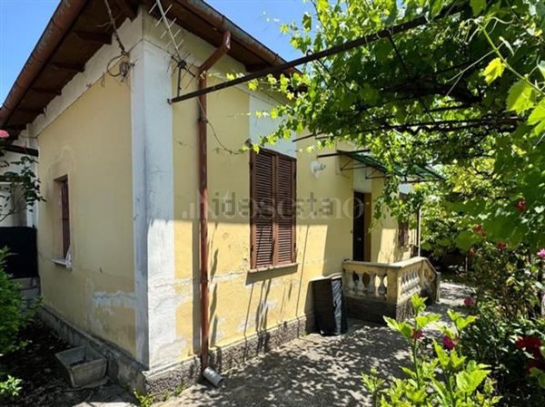 casa indipendente in vendita ad Avezzano