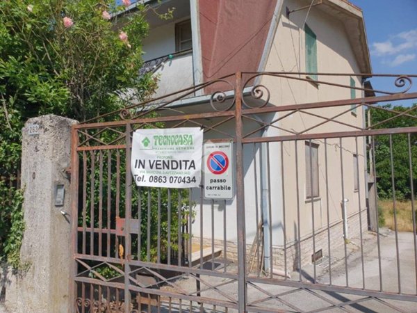 casa indipendente in vendita ad Avezzano