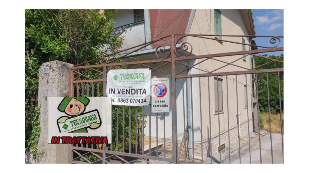 casa indipendente in vendita ad Avezzano