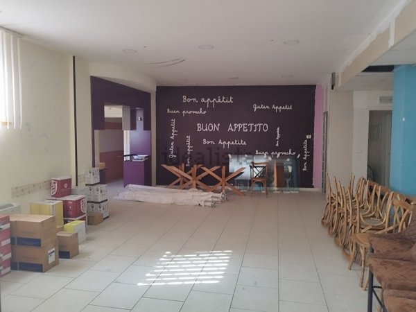 locale commerciale in vendita ad Avezzano