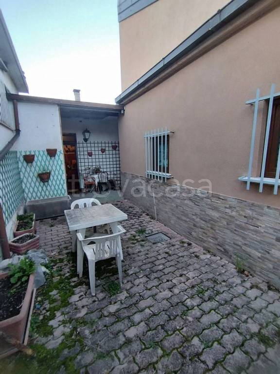 casa indipendente in vendita ad Avezzano