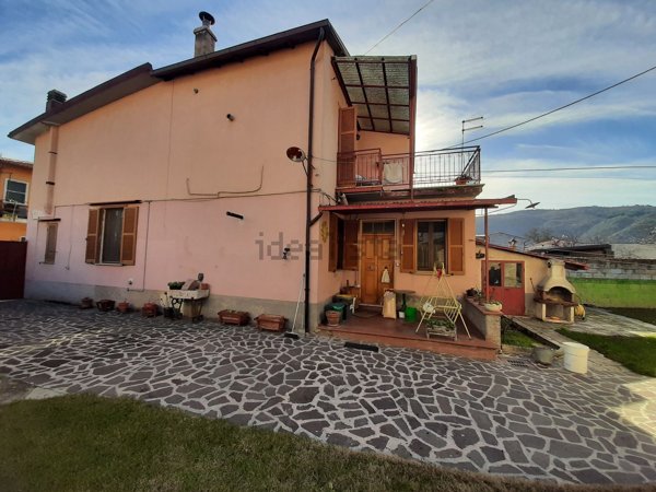 casa indipendente in vendita ad Avezzano