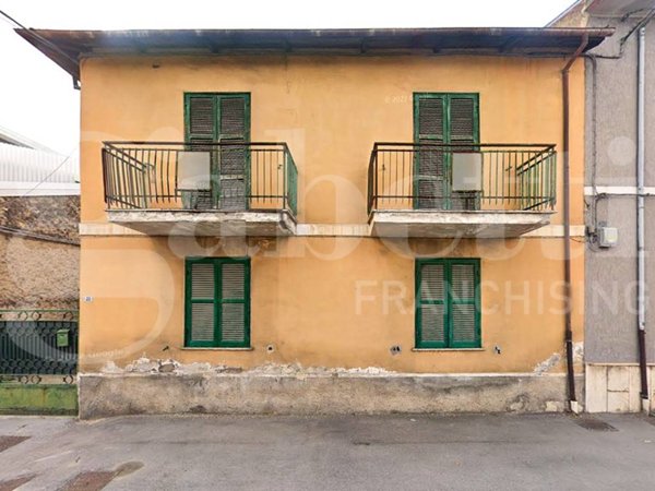 casa indipendente in vendita ad Avezzano