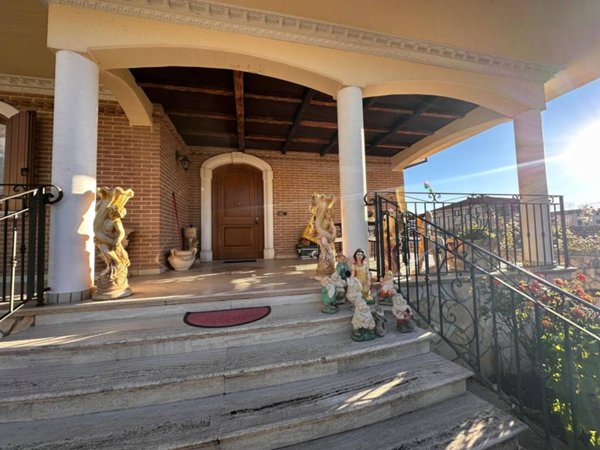 casa indipendente in vendita ad Avezzano
