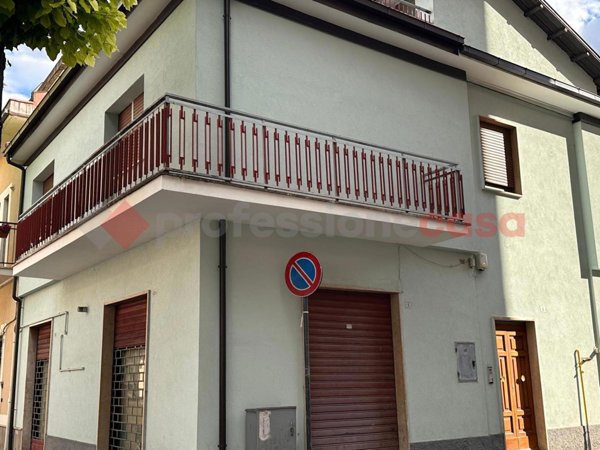 locale commerciale in vendita ad Avezzano