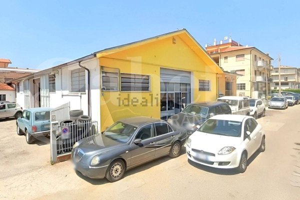 ufficio in vendita ad Avezzano in zona Caruscino