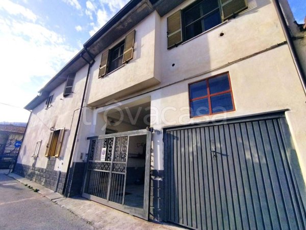 casa indipendente in vendita ad Avezzano