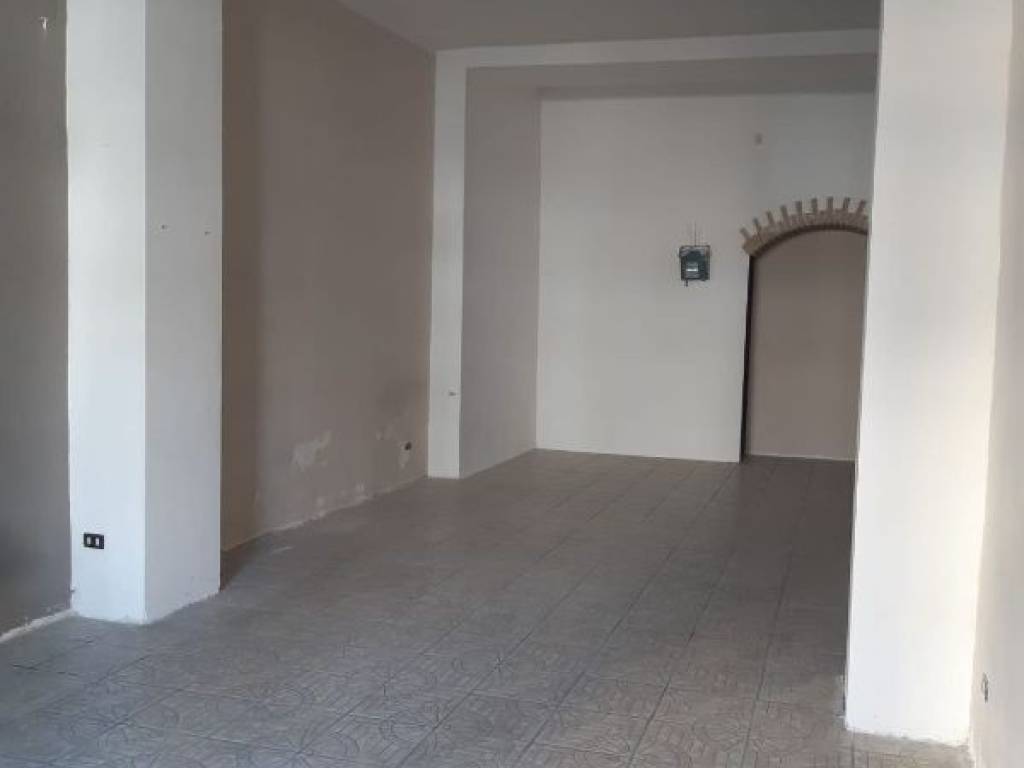 negozio in vendita ad Avezzano