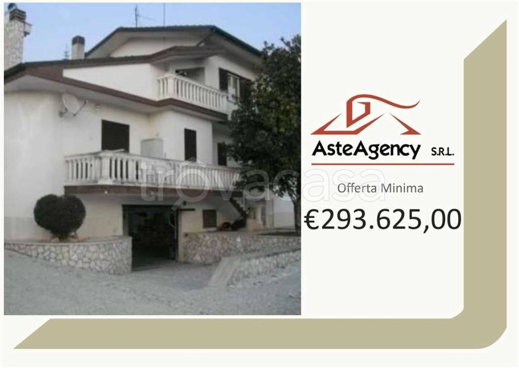 casa indipendente in vendita ad Avezzano