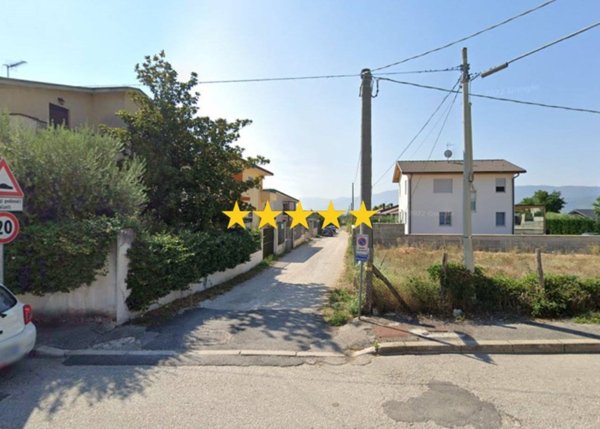 casa indipendente in vendita ad Avezzano