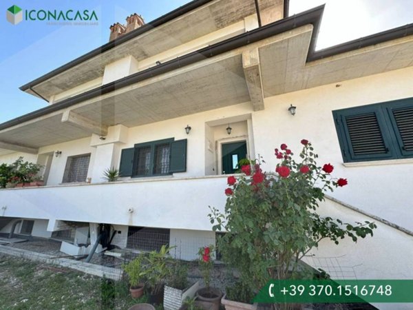 casa indipendente in vendita ad Avezzano