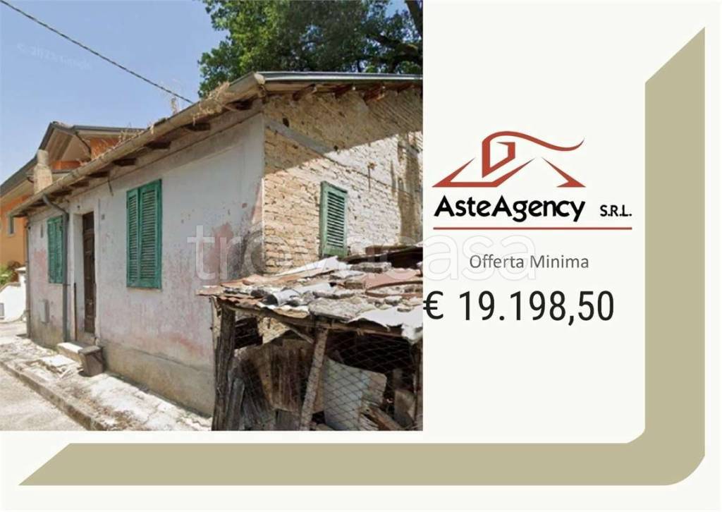 appartamento in vendita ad Avezzano in zona Cese