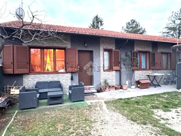 casa indipendente in vendita ad Avezzano