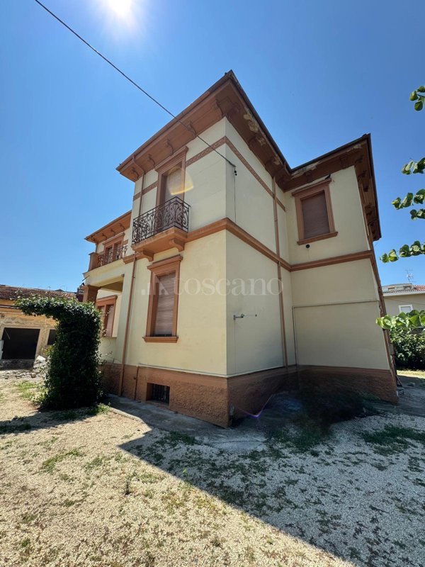 casa indipendente in vendita ad Avezzano