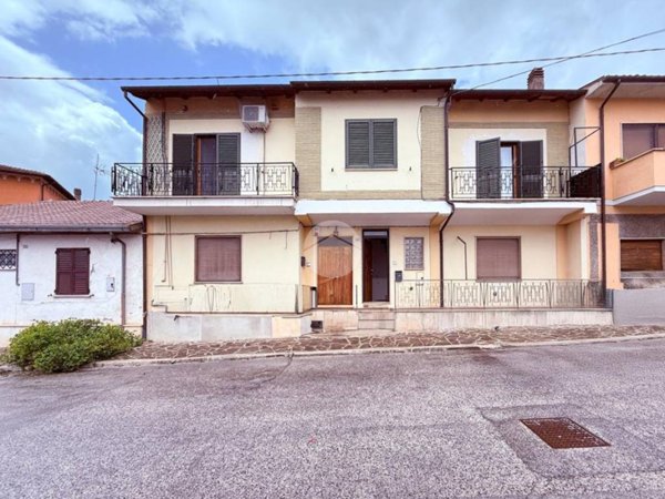 appartamento in vendita ad Avezzano in zona San Pelino