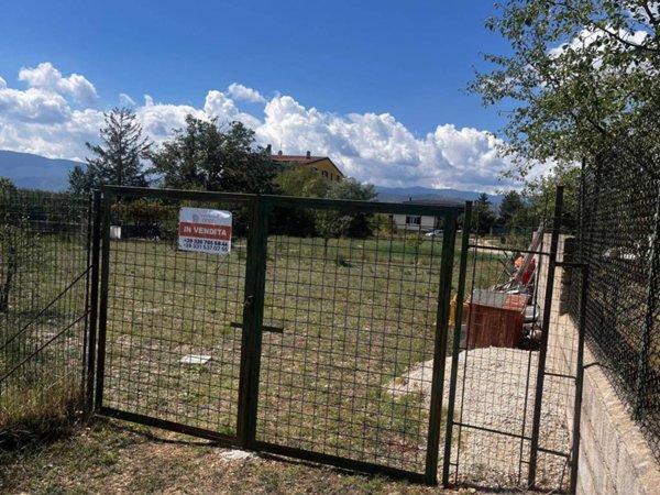 terreno edificabile in vendita ad Avezzano in zona Caruscino