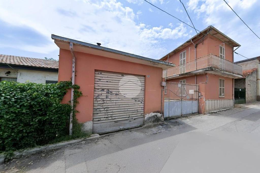 casa indipendente in vendita ad Avezzano