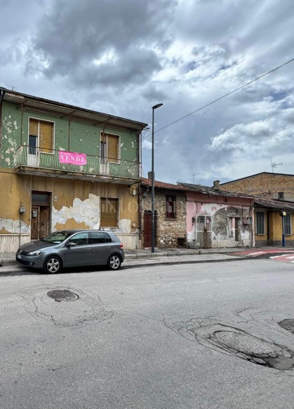 casa indipendente in vendita ad Avezzano