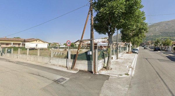 casa indipendente in vendita ad Avezzano