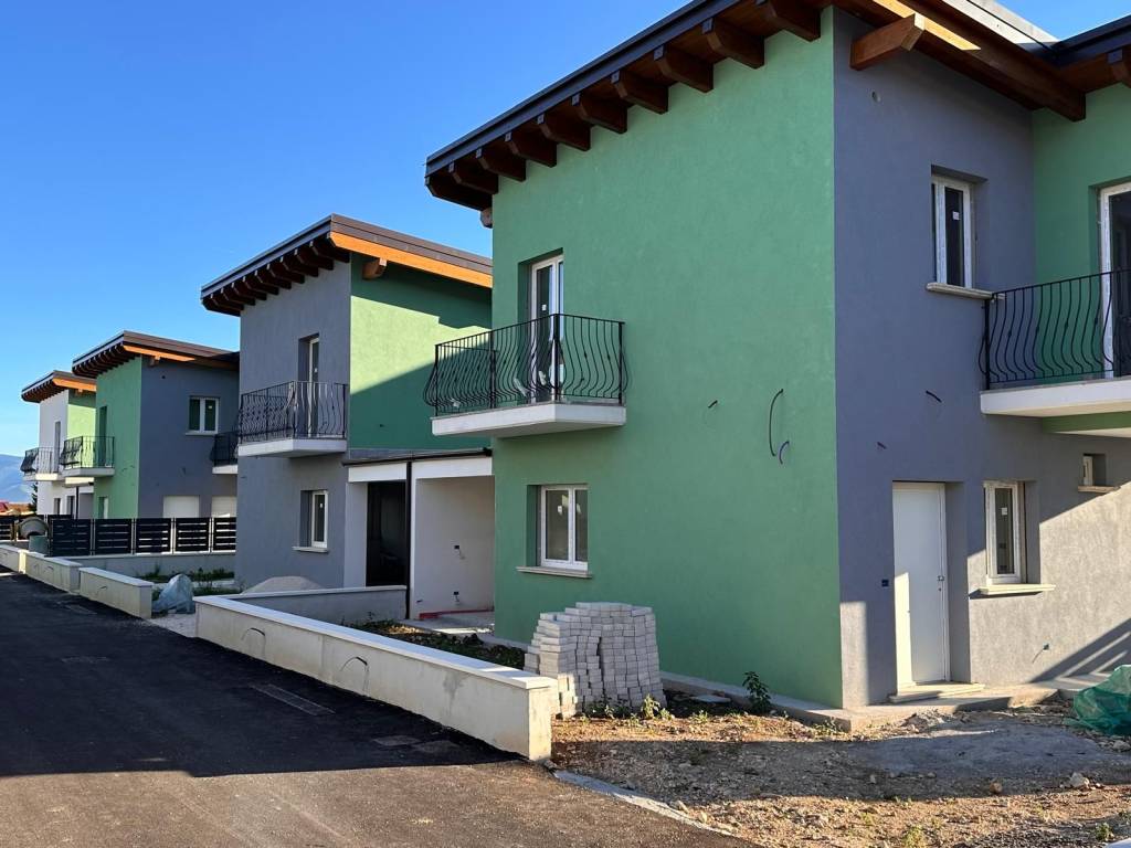 casa indipendente in vendita ad Avezzano