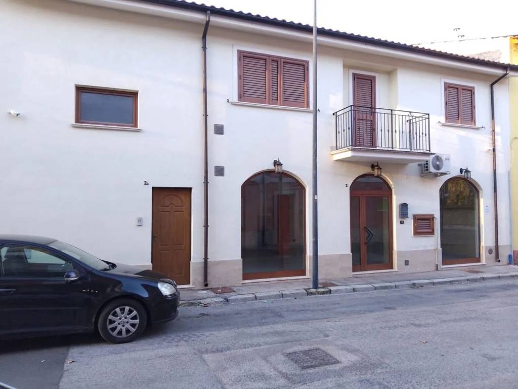 casa indipendente in vendita ad Avezzano
