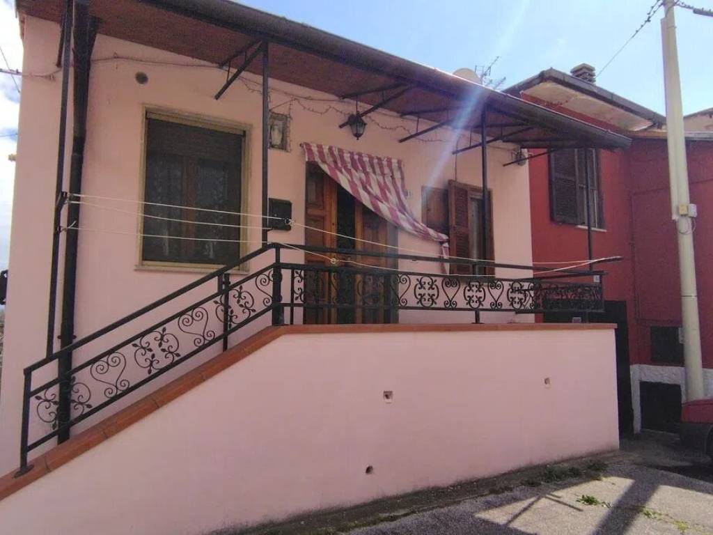 casa indipendente in vendita ad Avezzano