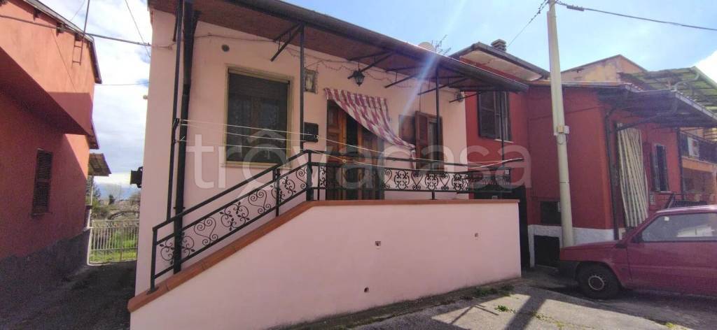 casa indipendente in vendita ad Avezzano