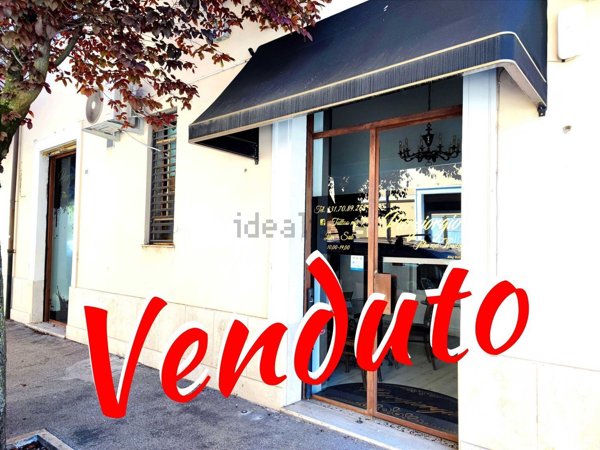 locale commerciale in vendita ad Avezzano