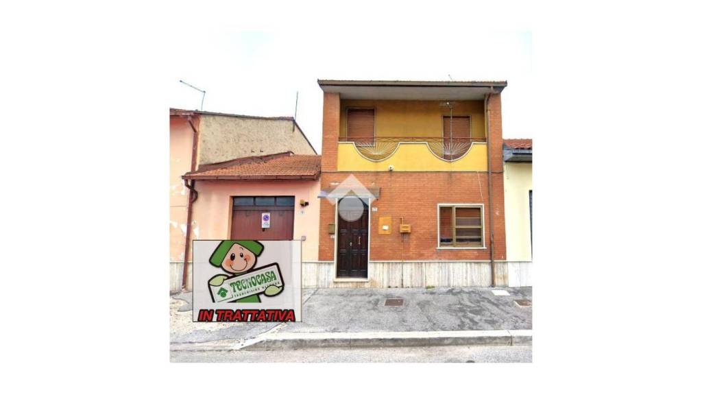 casa indipendente in vendita ad Avezzano