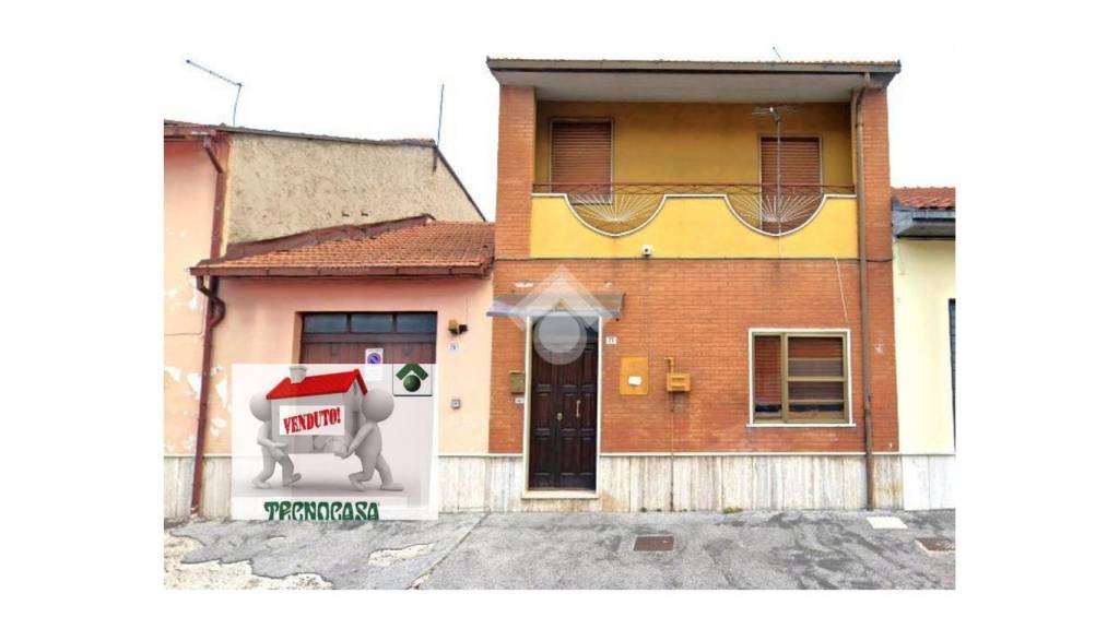 casa indipendente in vendita ad Avezzano