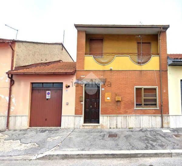 casa indipendente in vendita ad Avezzano