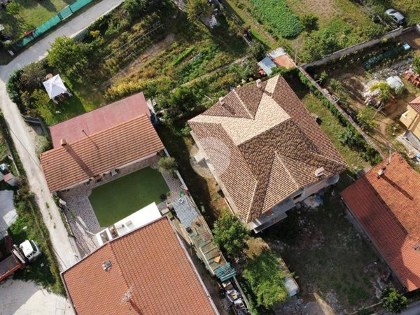 casa indipendente in vendita ad Avezzano
