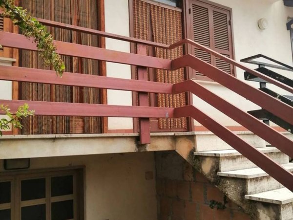 casa indipendente in vendita ad Avezzano in zona San Pelino