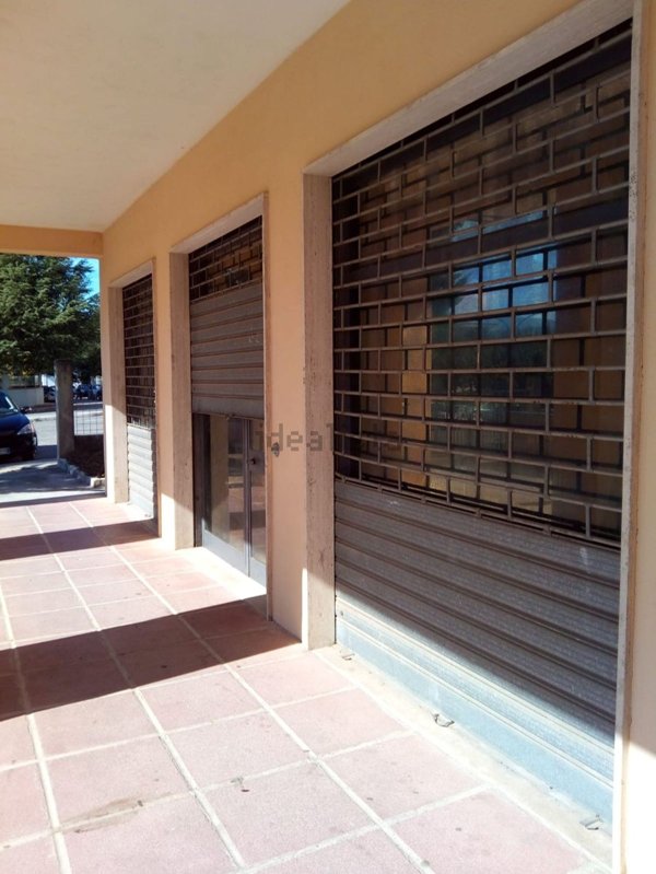 locale commerciale in vendita ad Avezzano