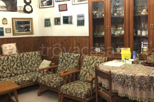 casa indipendente in vendita ad Avezzano in zona Via Nuova