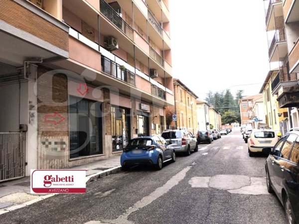 negozio in vendita ad Avezzano