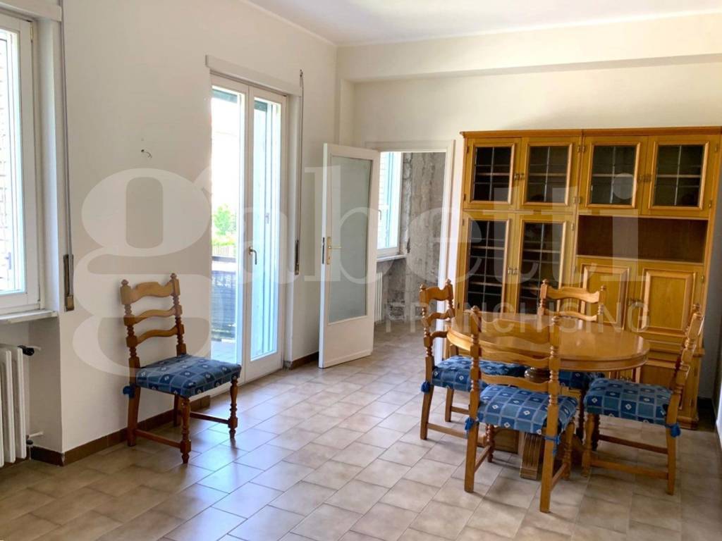 appartamento in vendita ad Avezzano in zona Caruscino