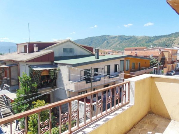 casa indipendente in vendita ad Avezzano