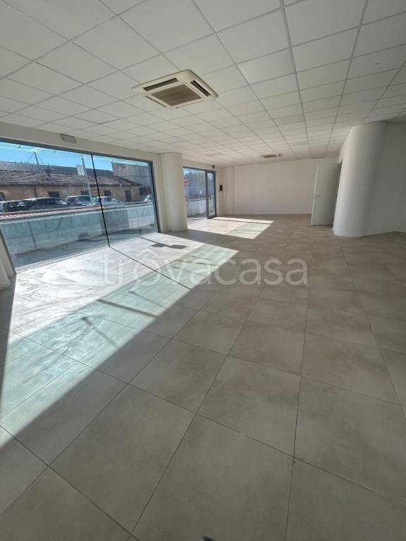 negozio in vendita ad Avezzano