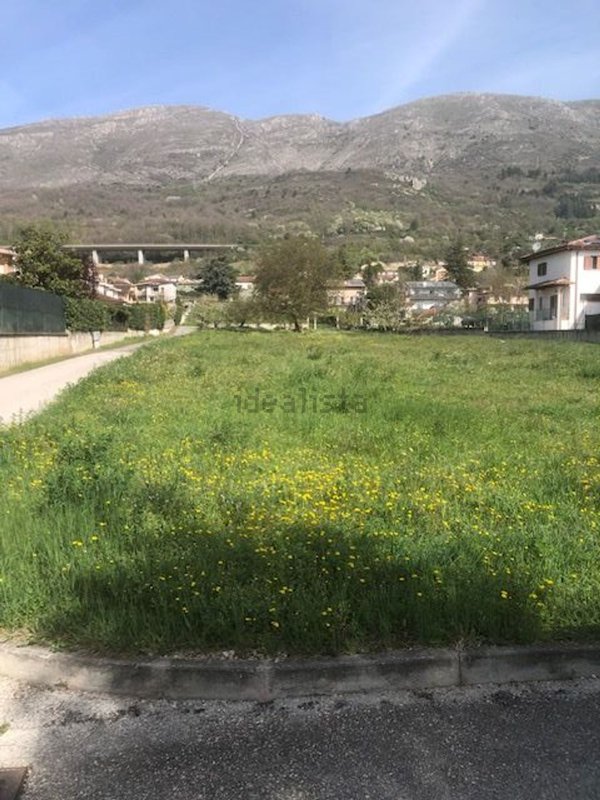 terreno edificabile in vendita ad Avezzano in zona Paterno