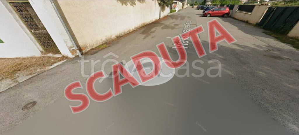 negozio in vendita ad Avezzano