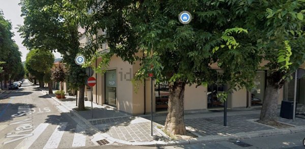 locale commerciale in vendita ad Avezzano