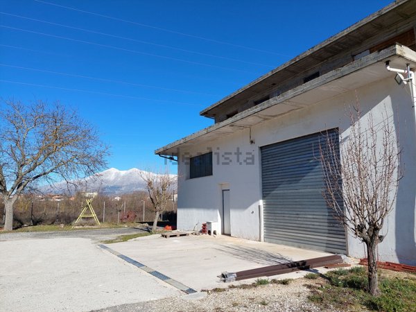 capannone in vendita ad Avezzano