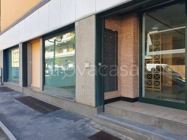 negozio in vendita ad Avezzano