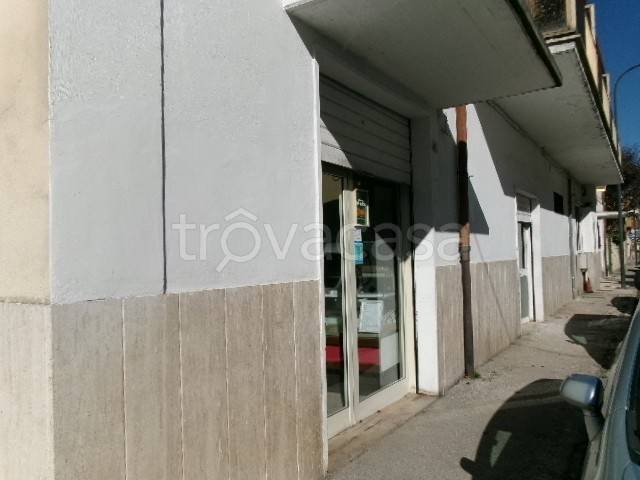 negozio in vendita ad Avezzano