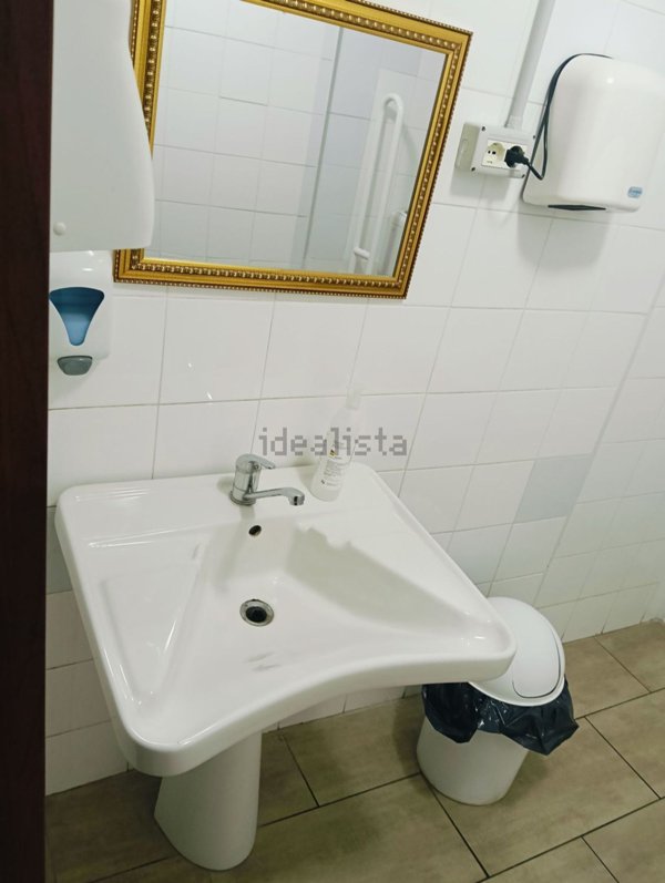 negozio in vendita ad Avezzano