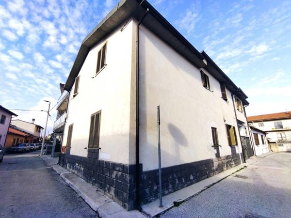 casa indipendente in vendita ad Avezzano