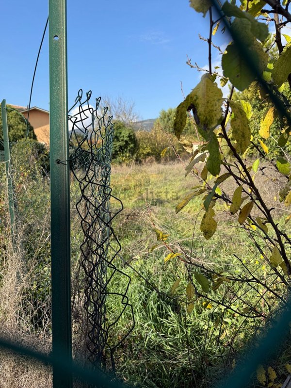 casa indipendente in vendita ad Avezzano